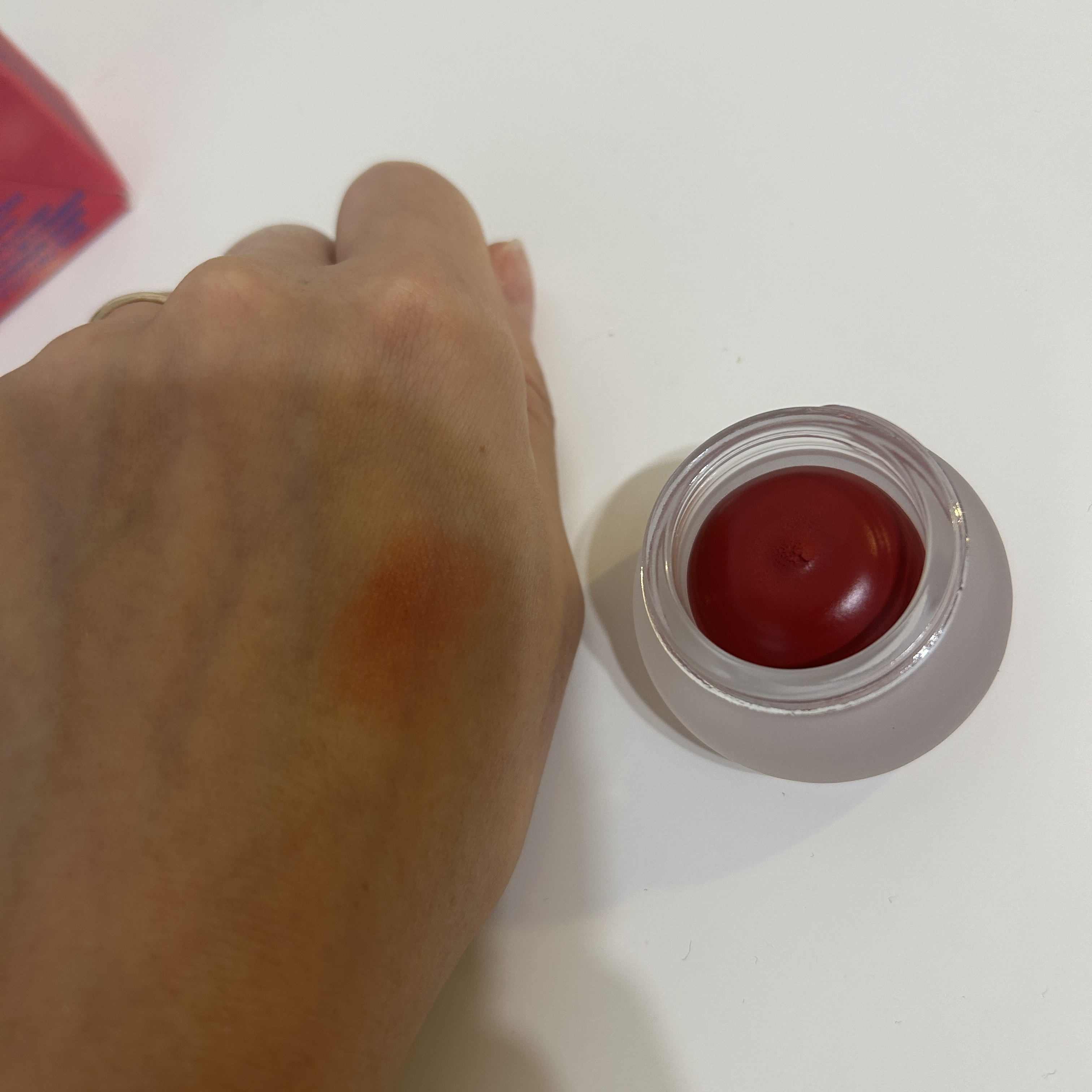 リップアンドチーク ブラーリープリンポット/fwee/口紅を使ったクチコミ（3枚目）