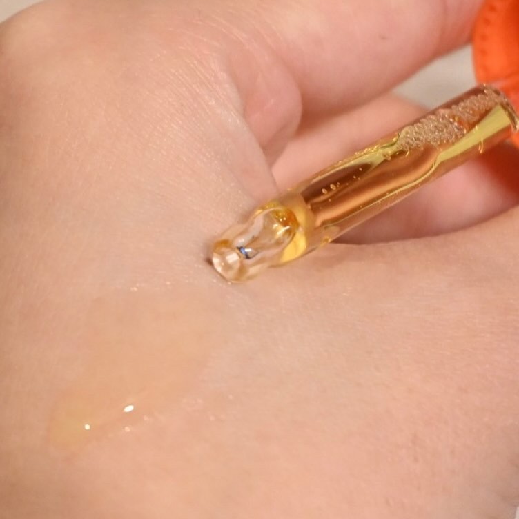 アドバンスド ビタC トーニング セラム14.5/リエンジャン/美容液を使ったクチコミ（2枚目）