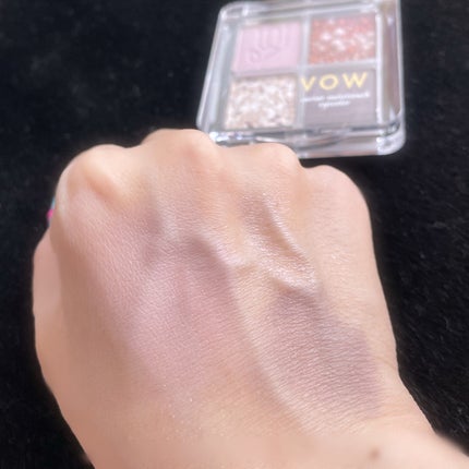 キャビアモイストタッチアイカラー /VOW/アイシャドウパレットを使ったクチコミ(4枚目)