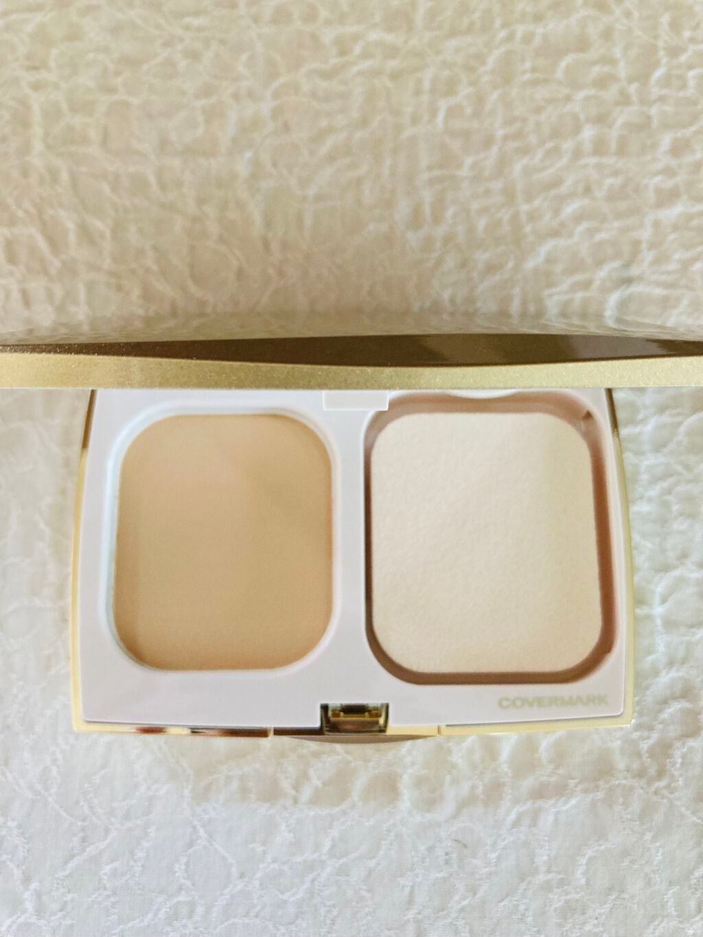 シルキー フィット/COVERMARK/パウダーファンデーションを使ったクチコミ(2枚目)