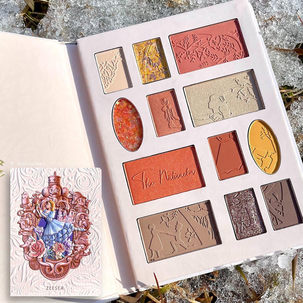 ZEESEAくるみ割り人形　キャンディクルーズ12色メイクアップパレット マジパン宮殿/ZEESEA/アイシャドウパレットを使ったクチコミ（2枚目）