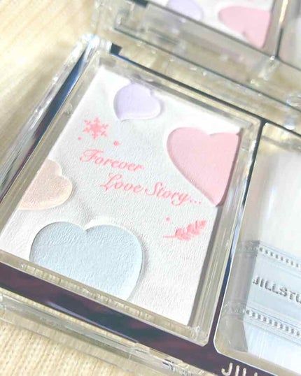 ホワイトラブストーリー コレクション (クリスマスコフレ 2018)/JILL STUART/メイクアップキットを使ったクチコミ(2枚目)