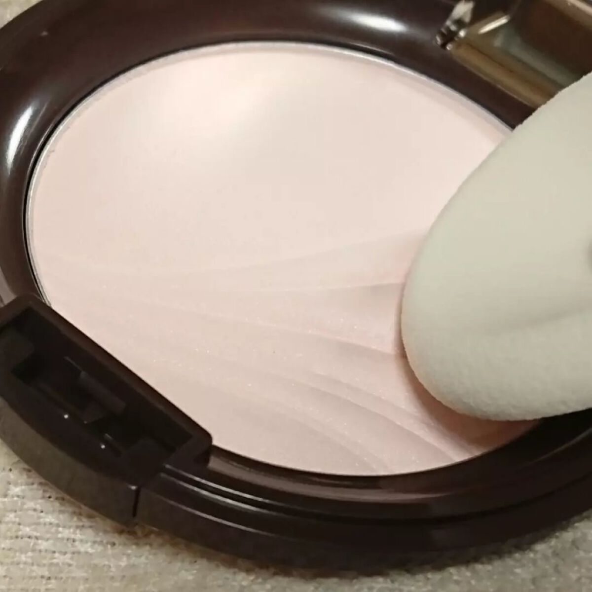 フェイスアップ プレストパウダー SPF23 / PA++/COVERMARK/プレストパウダーを使ったクチコミ(6枚目)