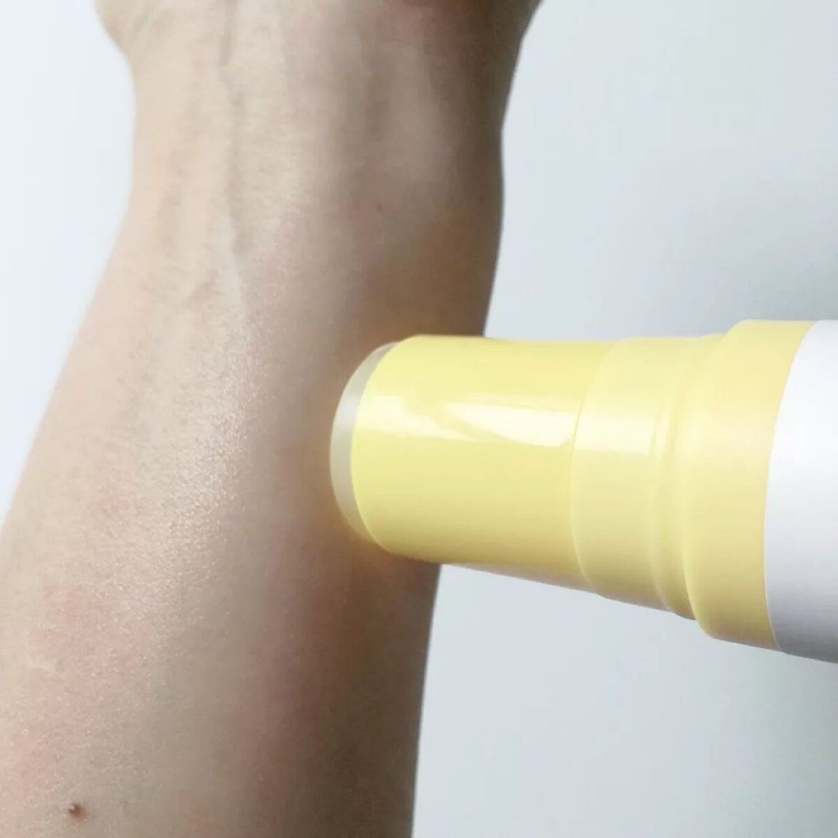 ゆずナイアシンダークスポットコレックティングスティック/SOME BY MI/美容液を使ったクチコミ(3枚目)