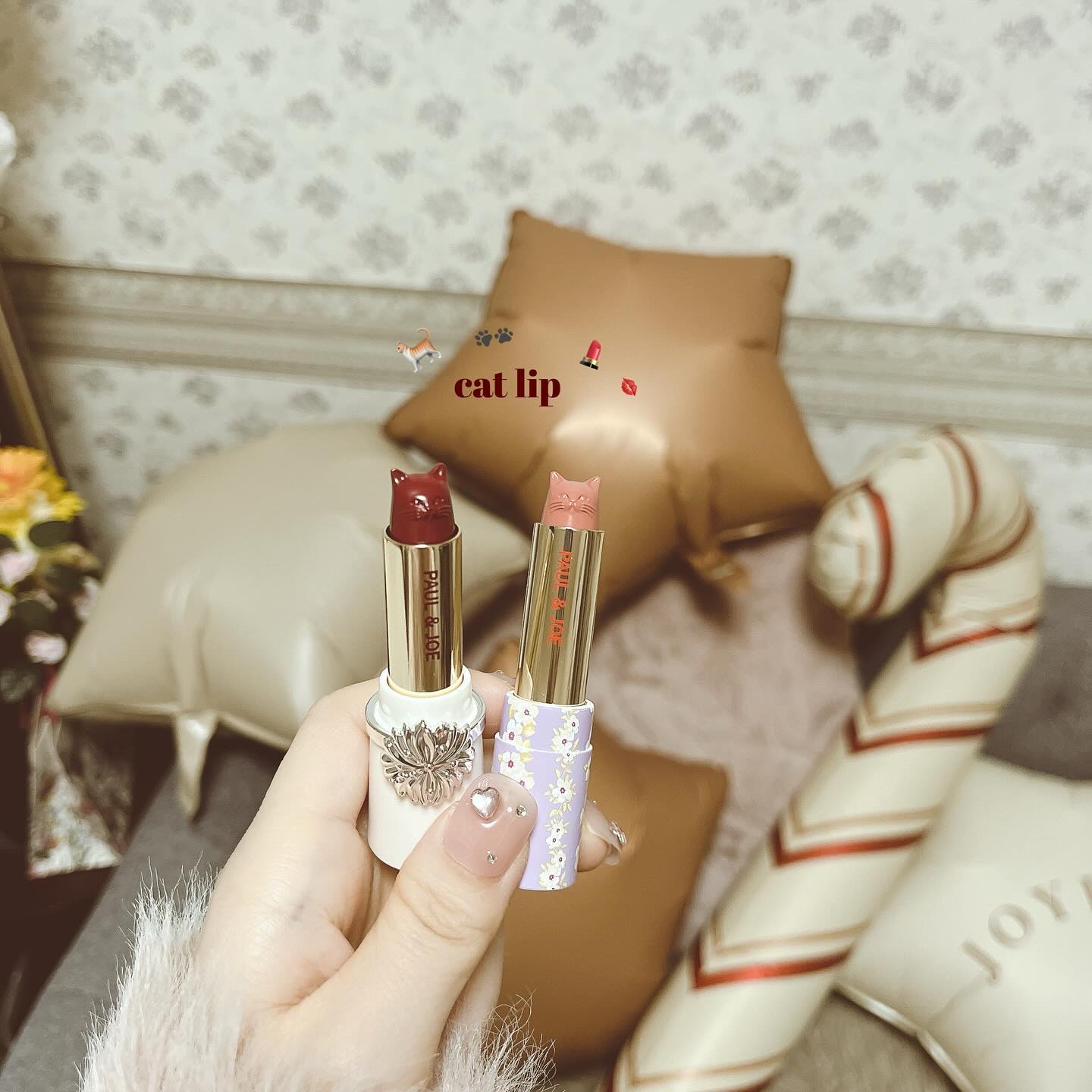 🎄ℙ𝕒𝕦𝕝 & 𝕁𝕆𝔼🐈
.
.
ミニチュアサイズ可愛いすぎ♡
.
.
.
 #デパコス
 #ポールアンドジョー 
 #ポルジョ 
 #paulandjoe 
 #アドベントカレンダー  #イルミネーションメイク 