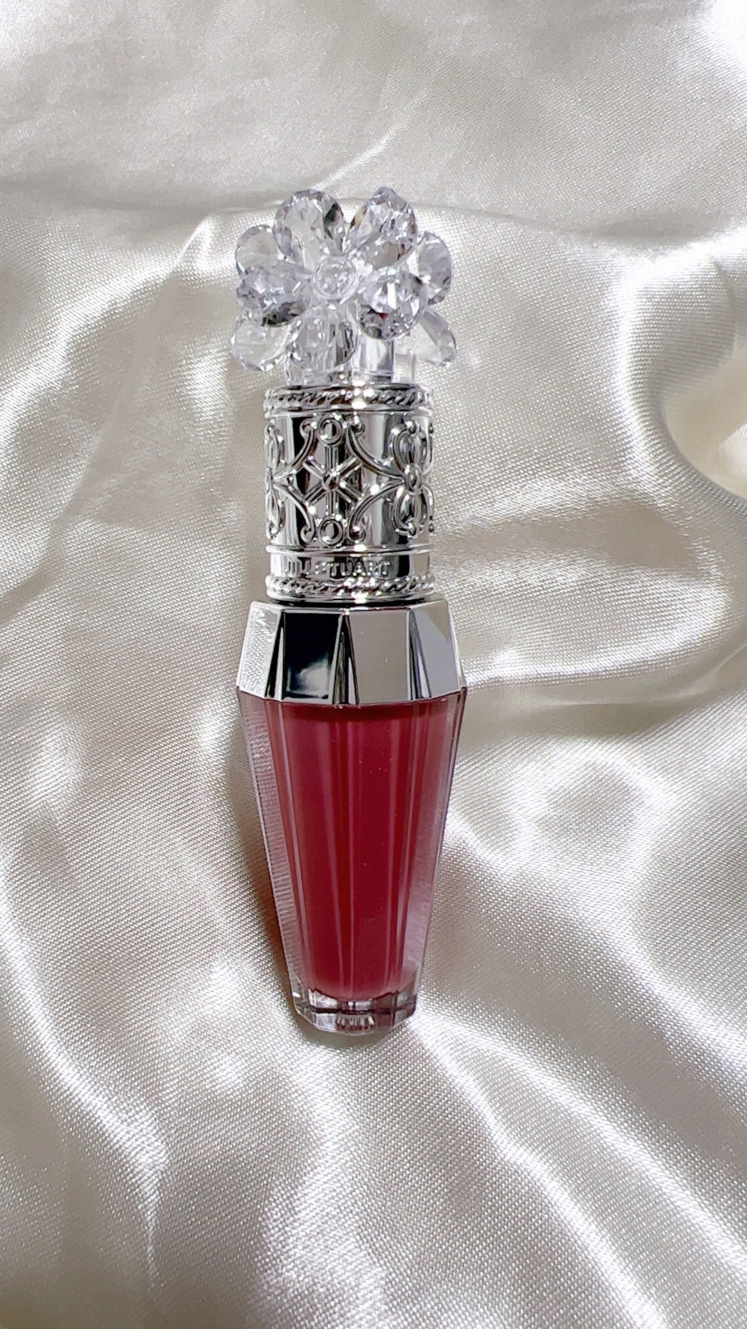 ジルスチュアート　クリスタルブルーム　リップブーケ セラム 06 rose redwood/JILL STUART/リッププランパーを使ったクチコミ（2枚目）