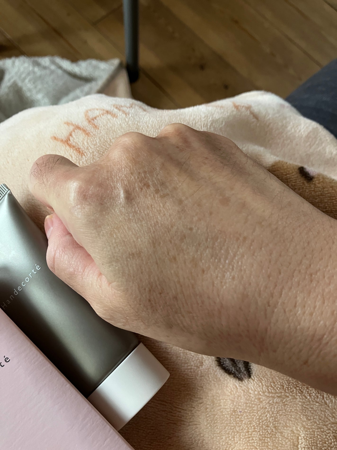 ハンデコルテ/キユートピア/ネック・デコルテケアを使ったクチコミ(5枚目)