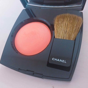  CHANEL ジュ コントゥラスト 76 フルヴォル
税込 5800円


大好きな CHANELのチーク💓❤️

このチークの気に入っているところは、とーっても上品なCHANELの良い匂いがします☺