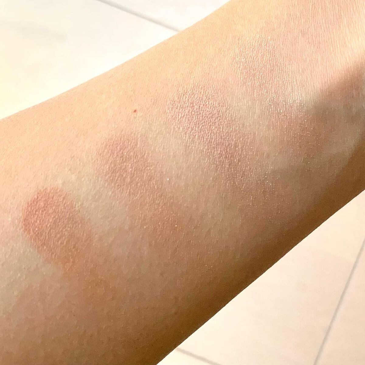 シルキースフレアイズ/キャンメイク/アイシャドウパレットを使ったクチコミ(3枚目)