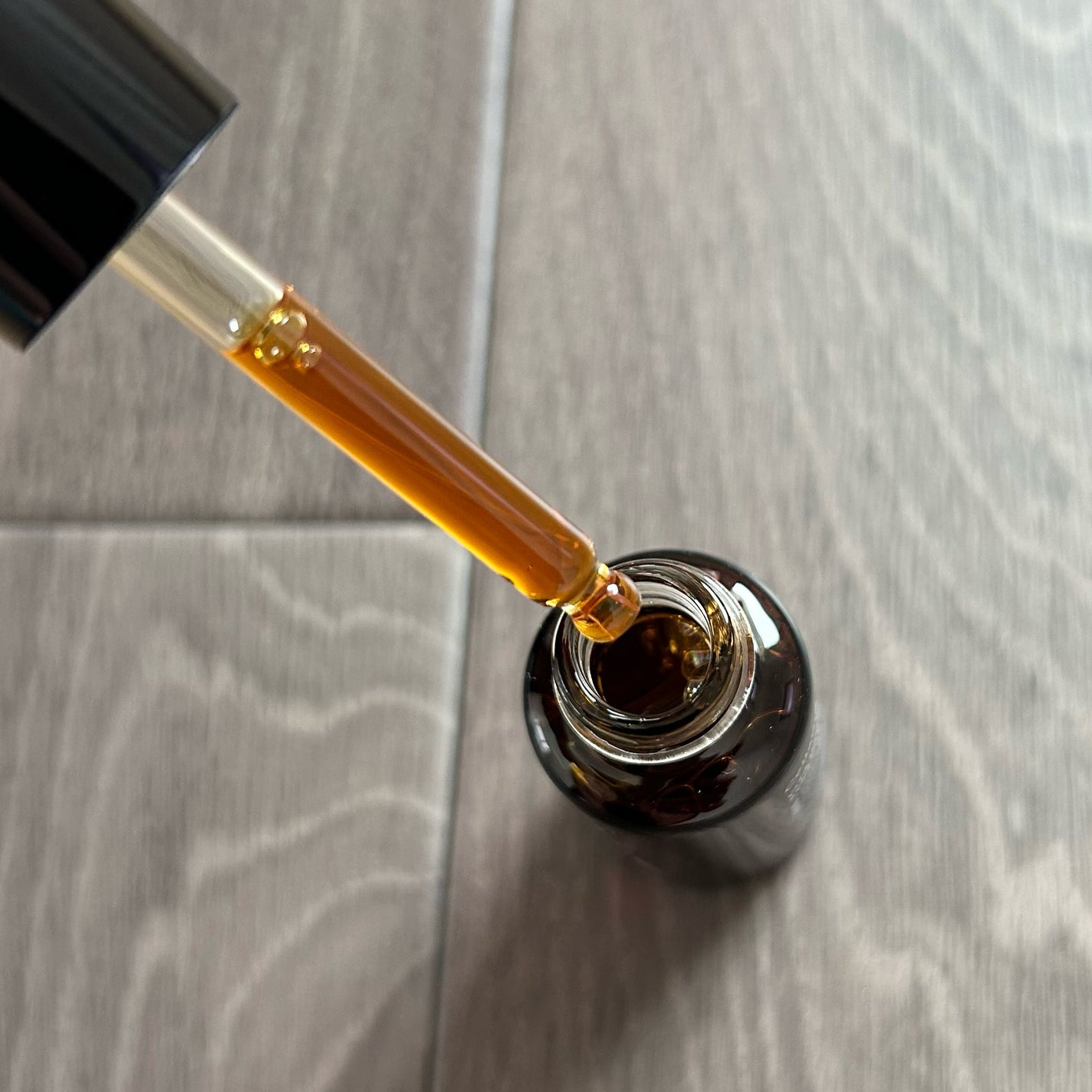 ビタホワイトニングシナジーC.E.F.アンプル/Celladix/美容液を使ったクチコミ(3枚目)