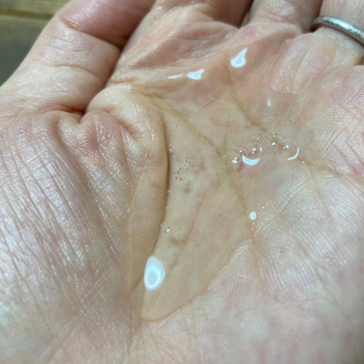 カームナイトリペアシャンプー/トリートメント/YOLU/市販シャンプーを使ったクチコミ(5枚目)