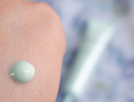 くずれ防止 美容液ケアベース ミルクグリーン SPF30 PA++/Borica/化粧下地を使ったクチコミ(2枚目)