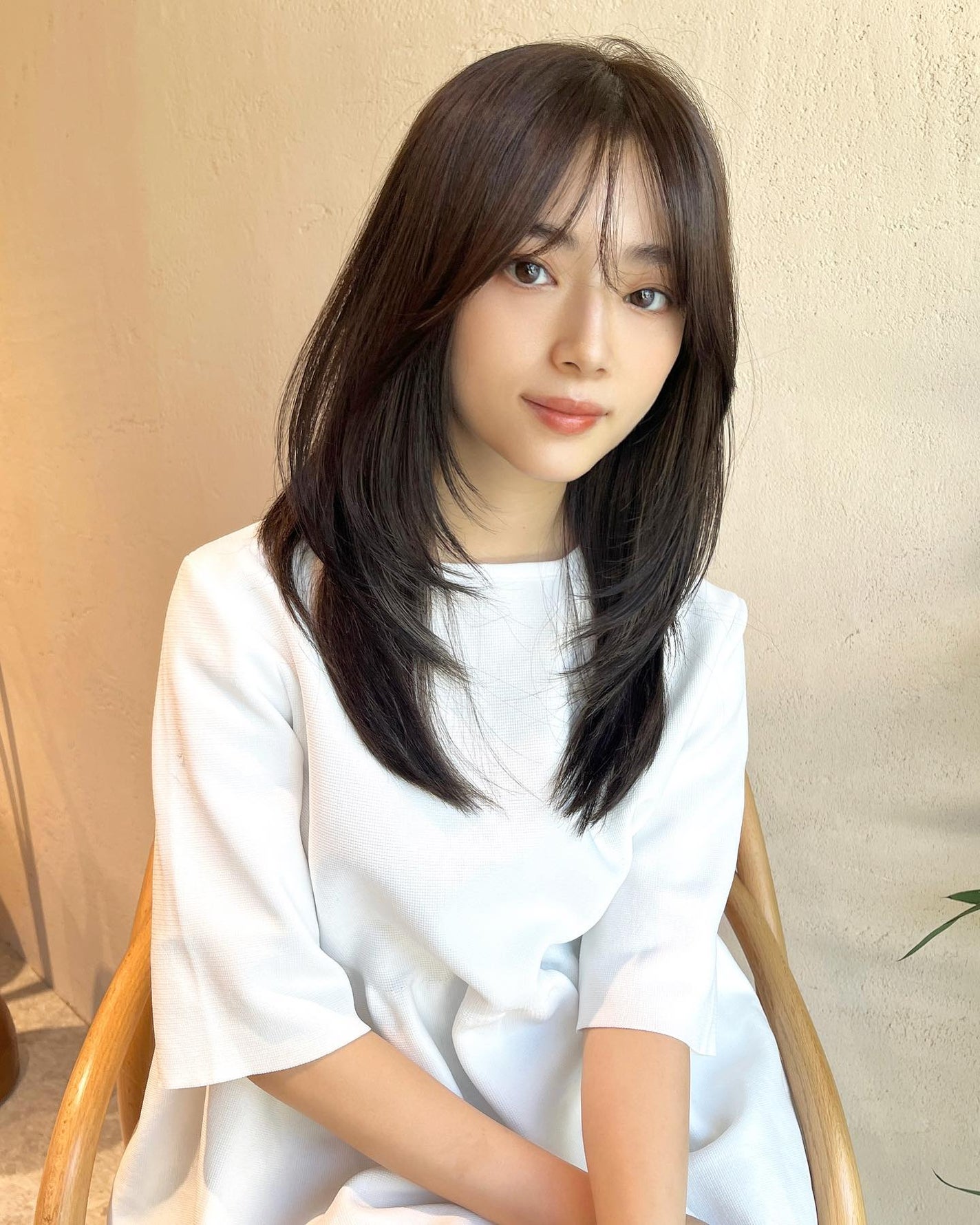 HARUNA on LIPS 「さらっとレイヤーカット!お上品なレイヤースタイル🤍ワンカールで..」(2枚目)