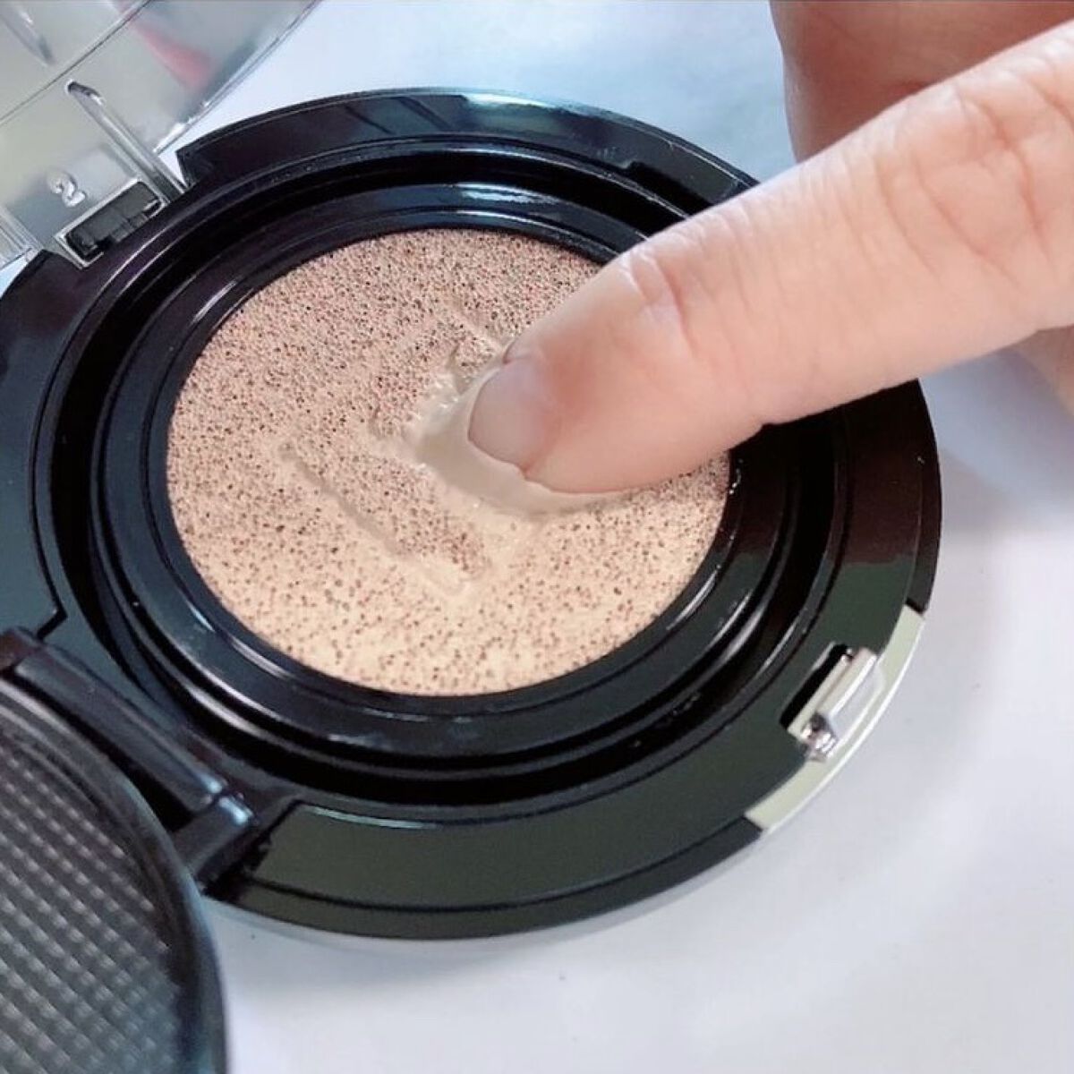 スキンソリューションスタークッション/FAU/クッションファンデーションを使ったクチコミ（3枚目）