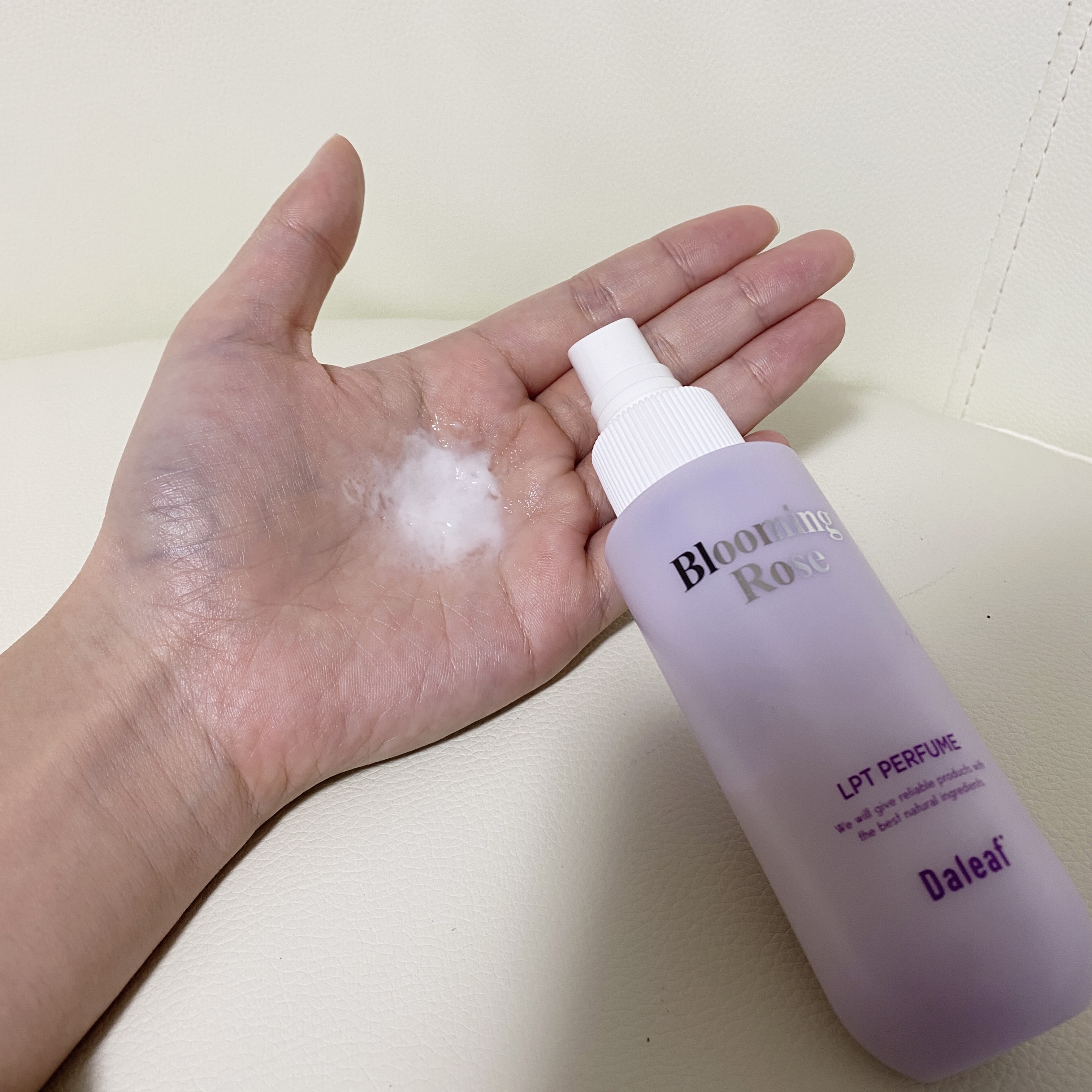 パフュームヘアパックインミスト Pink Breeze/Daleaf/アウトバストリートメントを使ったクチコミ（2枚目）