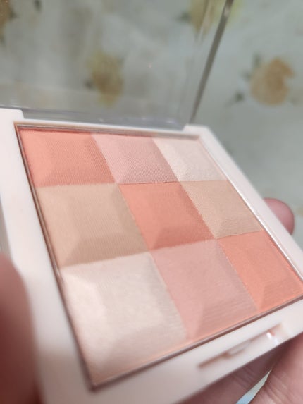 ブラッシュ&イルミネーター パレット 001 メロウピーチ/REVLON/パウダーチークの画像