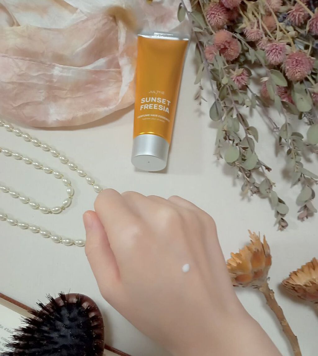 パフュームヘアエッセンス/JUL7ME/ヘアトリートメントを使ったクチコミ（3枚目）