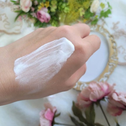 いろ on LIPS 「イルソ×エスターバニーコラボトーンアップクリーム@ilso_o..」(6枚目)