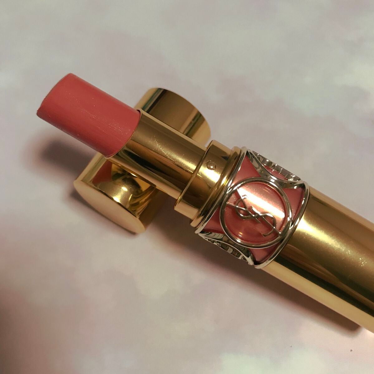 ルージュ ヴォリュプテ シャイン/YVES SAINT LAURENT BEAUTE/口紅を使ったクチコミ(2枚目)