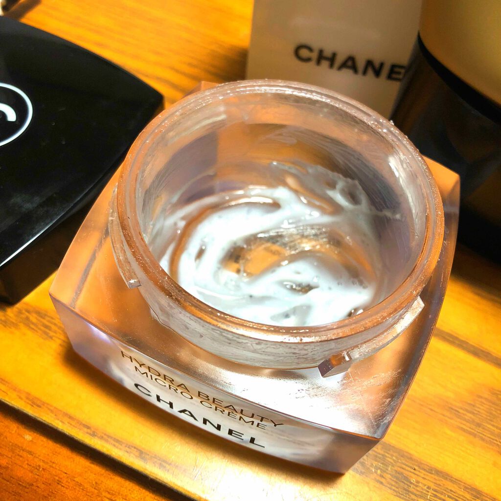 イドゥラ ビューティ マイクロ リクィッド エッセンス/CHANEL/化粧水を使ったクチコミ（1枚目）