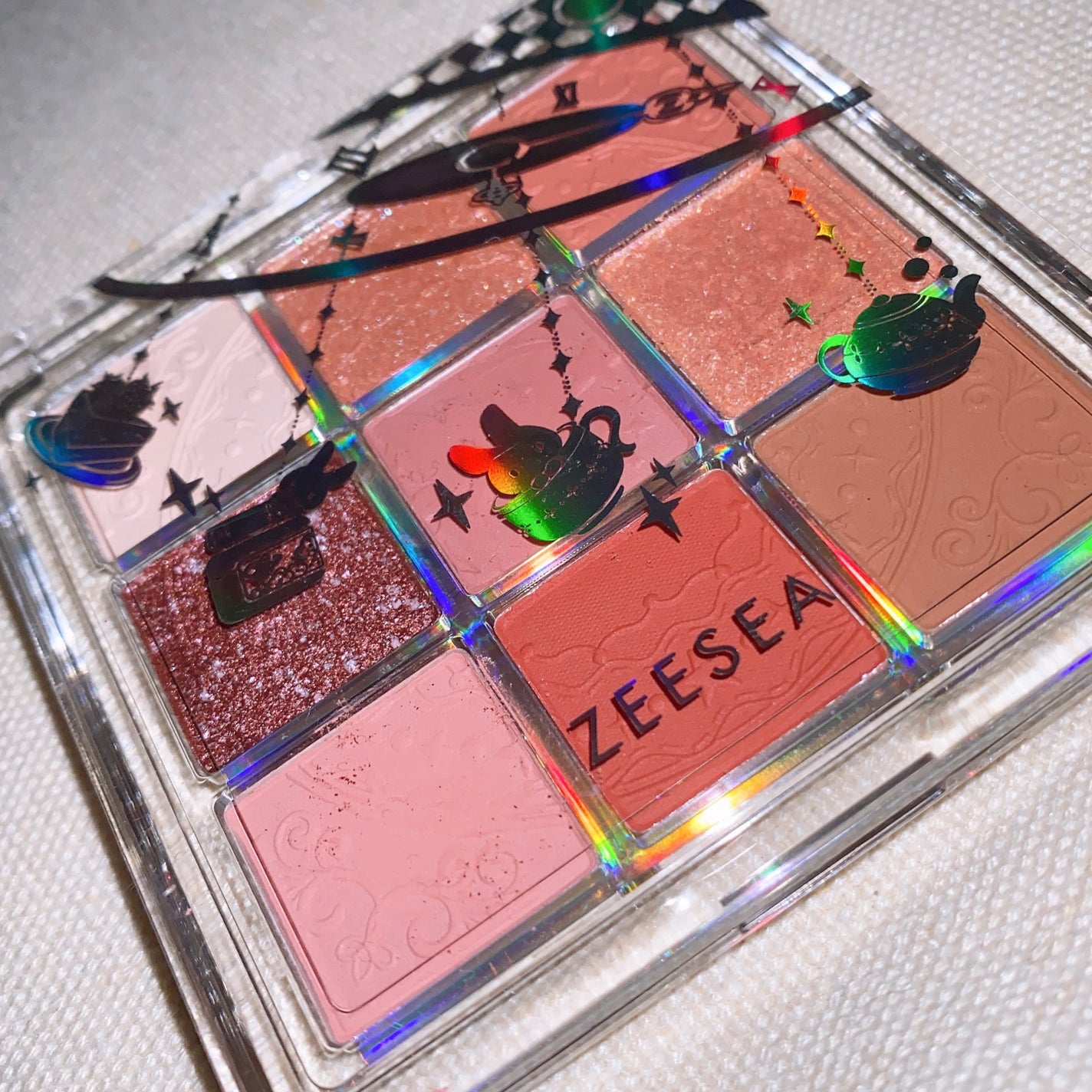 クォーツ 9色アイシャドウパレット(ドリームランドアイシャドウ)/ZEESEA/アイシャドウパレットを使ったクチコミ(1枚目)