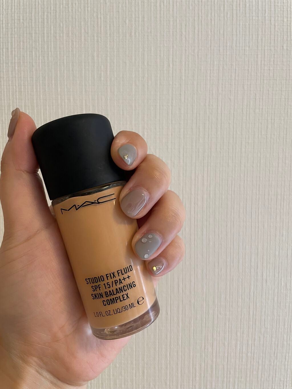 スタジオフィックス フルイッド SPF 15/M・A・C/リキッドファンデーションを使ったクチコミ(1枚目)