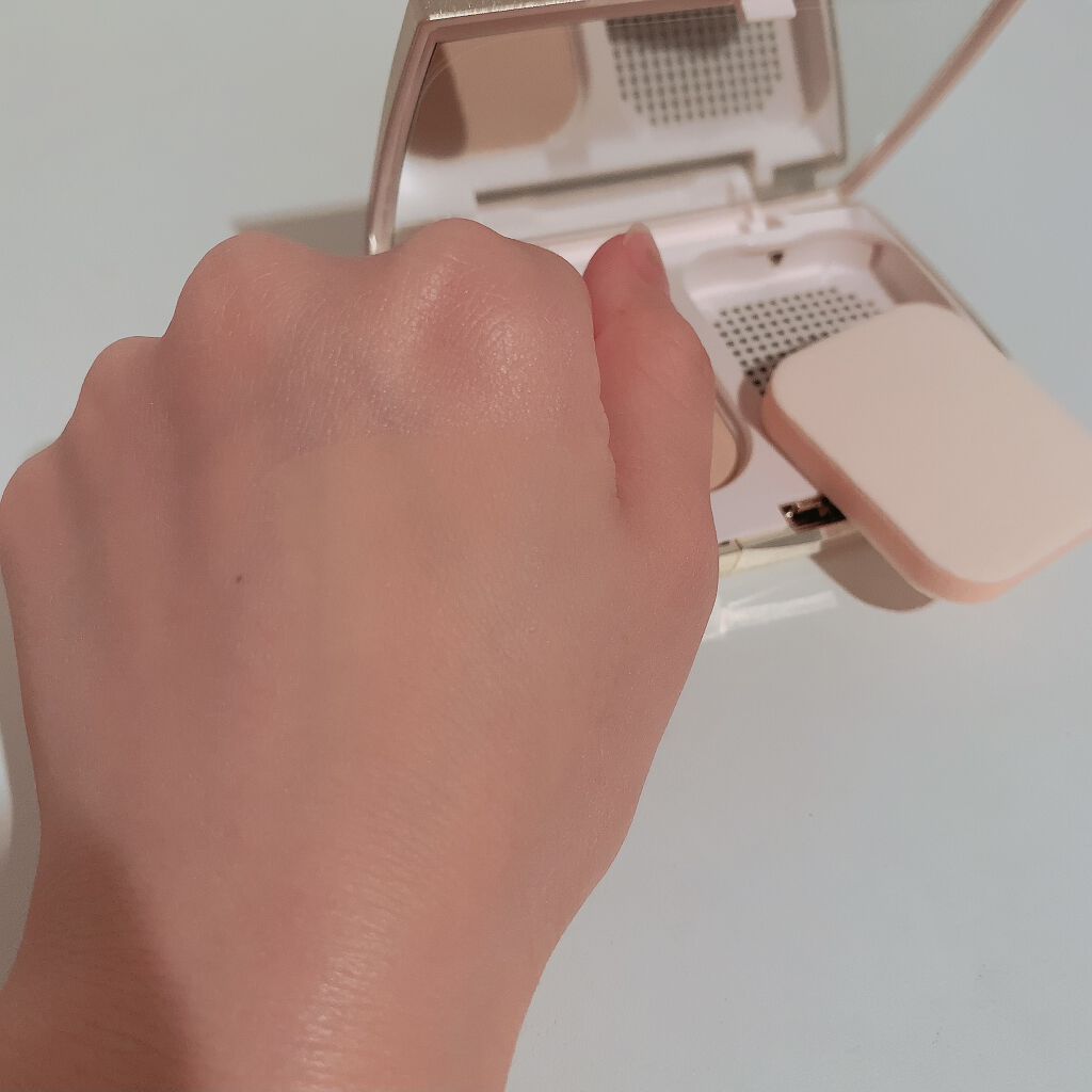 シルキー フィット/COVERMARK/パウダーファンデーションを使ったクチコミ（3枚目）