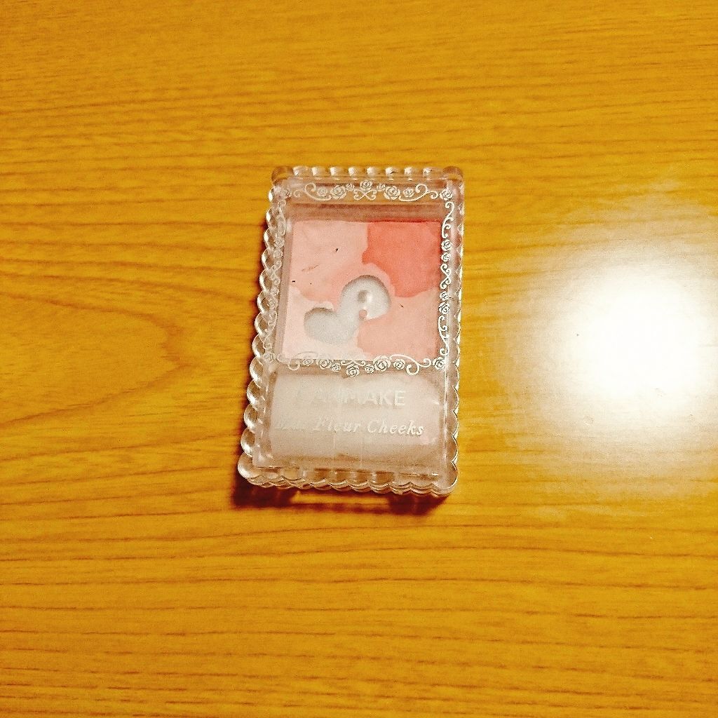 グロウフルールチークス/キャンメイク/パウダーチークを使ったクチコミ(1枚目)