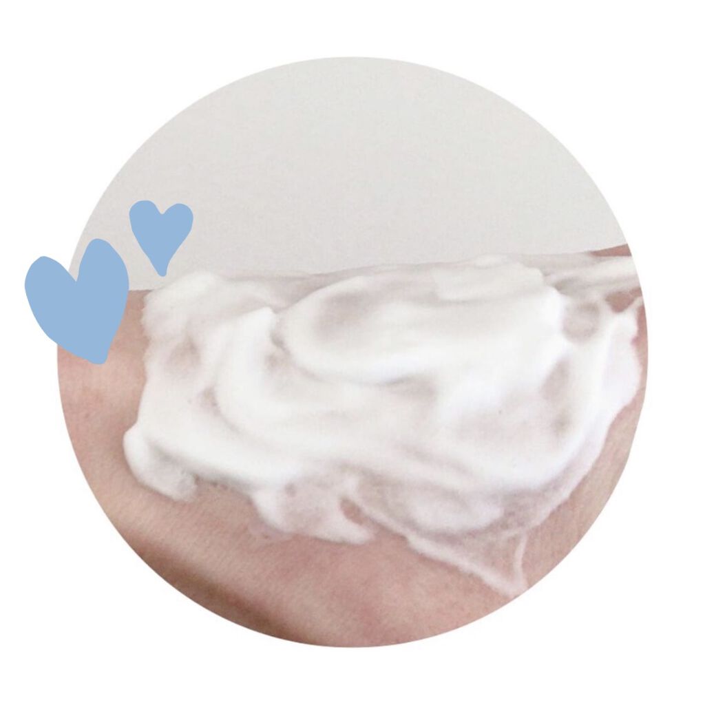 レーヌブランシュ イルミネイティングクレンジングフォーム 50ml/L'OCCITANE/洗顔フォームを使ったクチコミ（2枚目）