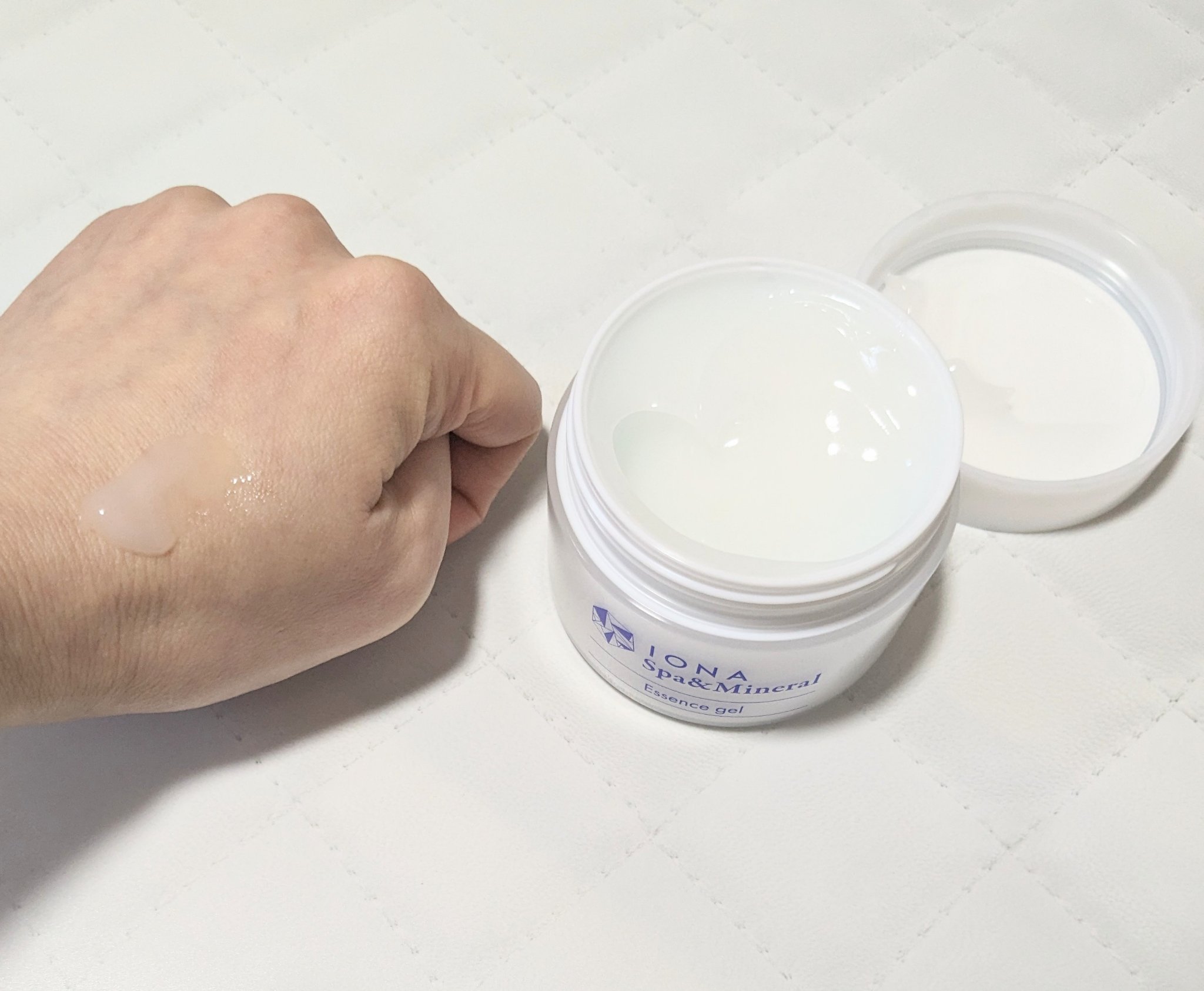 スパ＆ミネラル エッセンス ジェル/IONA/フェイスクリームを使ったクチコミ（3枚目）