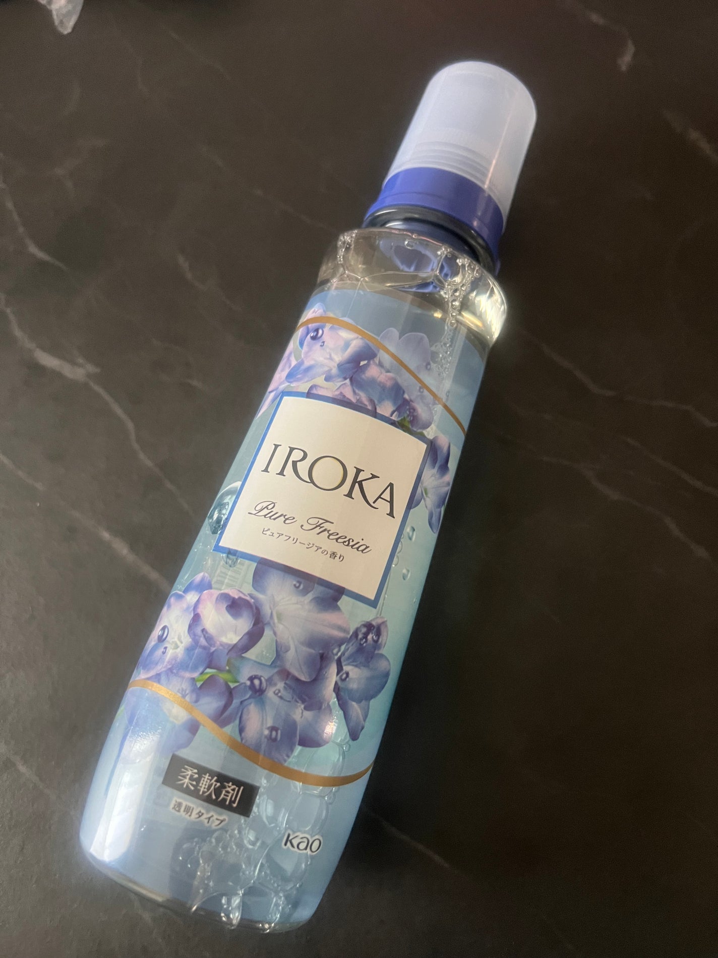プレミアム柔軟剤 IROKA ピュアフリージアの香り/IROKA/柔軟剤を使ったクチコミ(1枚目)