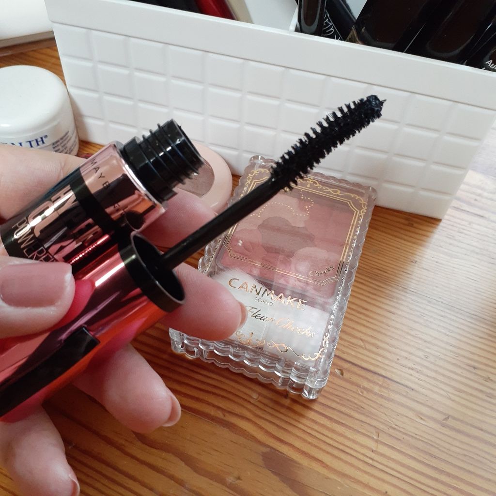 ハイパーカール パワーフィックス/MAYBELLINE NEW YORK/マスカラを使ったクチコミ(3枚目)