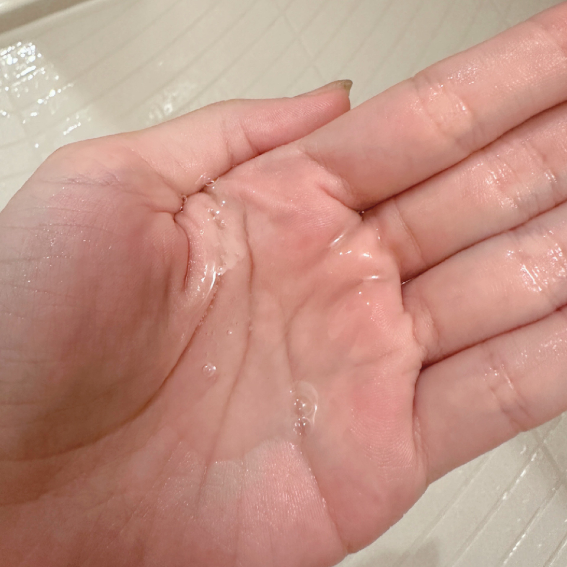 プルント　リライト美容液ヘアミルク　レッドワイン/Purunt./ヘアミルクを使ったクチコミ（2枚目）