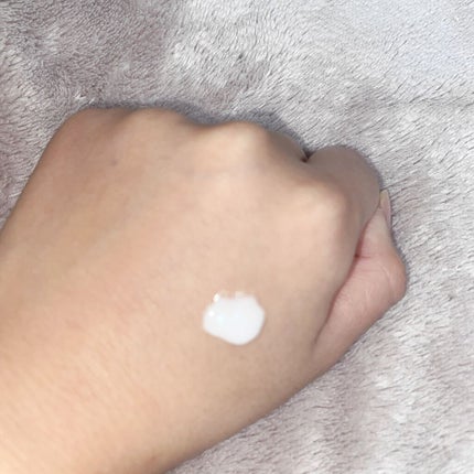 白色オイル/DEW/美容液を使ったクチコミ(3枚目)