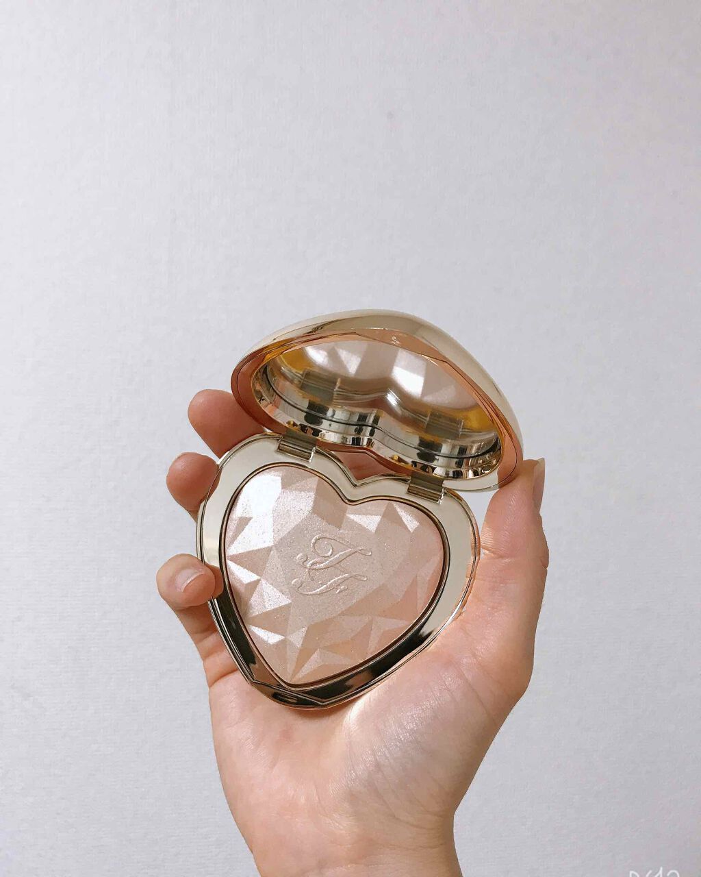 ラブ ライト ハイライター/Too Faced/パウダーハイライトを使ったクチコミ(1枚目)