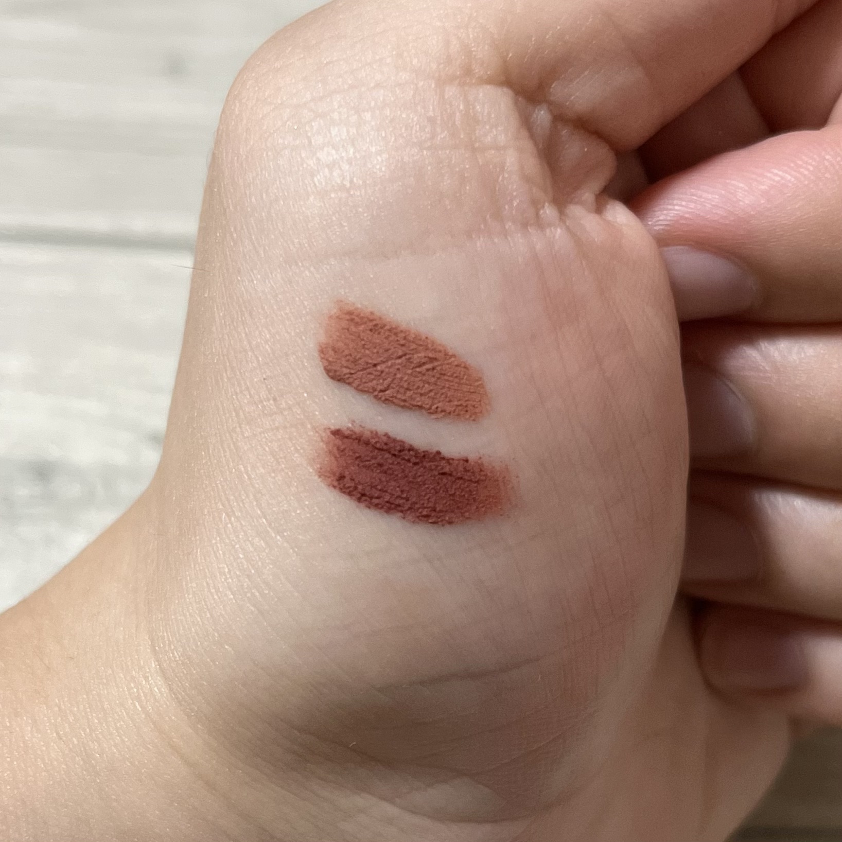 スーパーマットリップ＆チークマッド/INTO U/口紅を使ったクチコミ（3枚目）