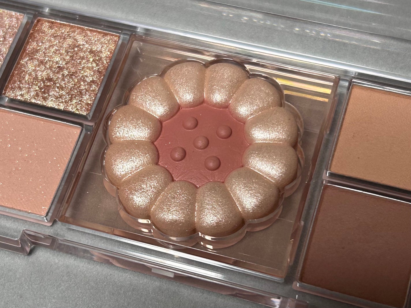 オールテイクムードライクパレット/PERIPERA/アイシャドウパレットを使ったクチコミ(4枚目)