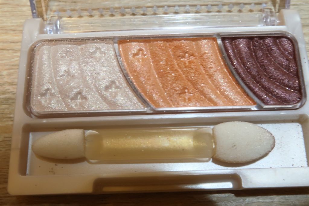 トーンアップアイシャドウ/CEZANNE/アイシャドウパレットを使ったクチコミ(2枚目)