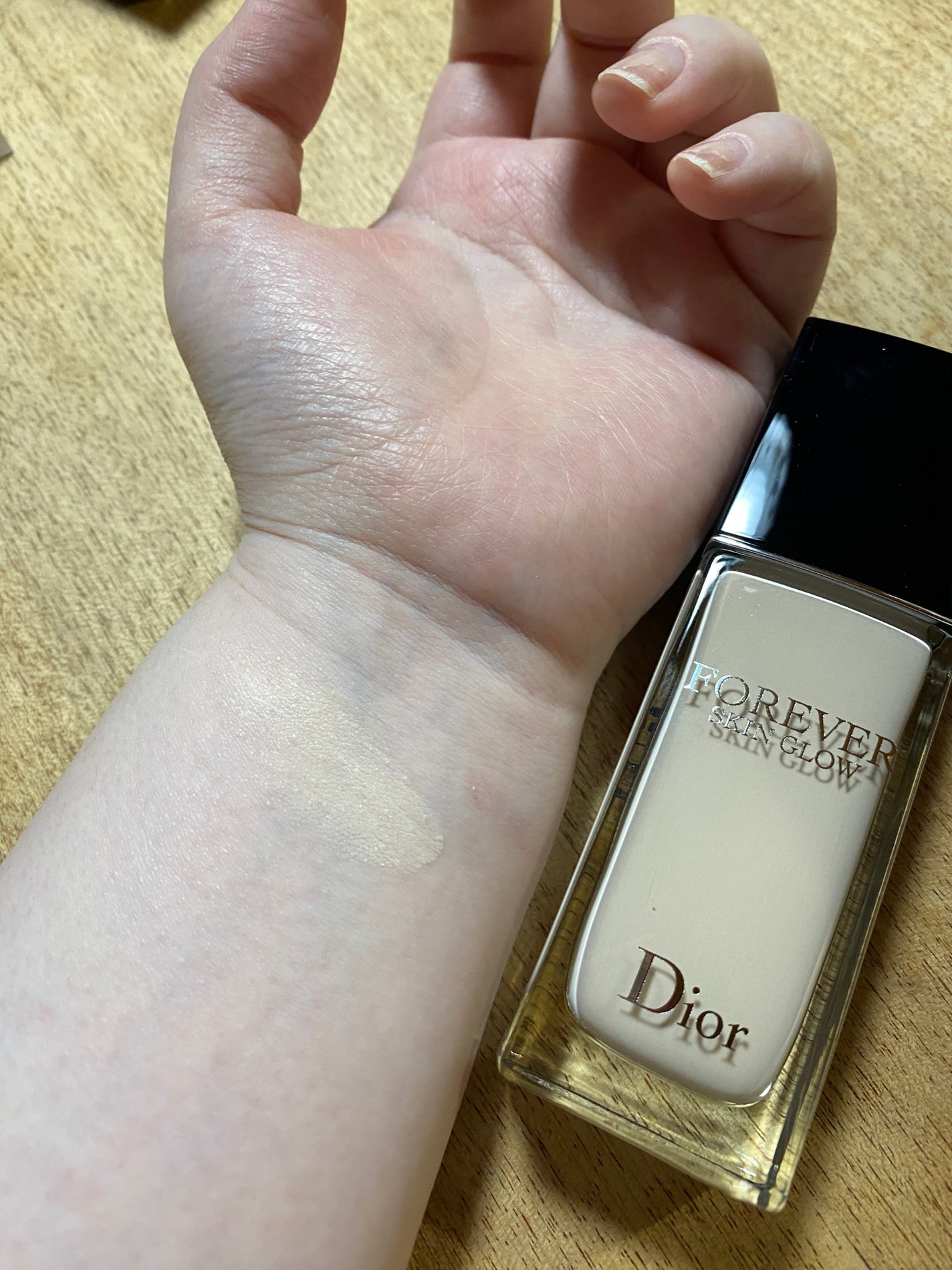 ディオールスキン フォーエヴァー フルイド グロウ/Dior/リキッドファンデーションを使ったクチコミ(1枚目)