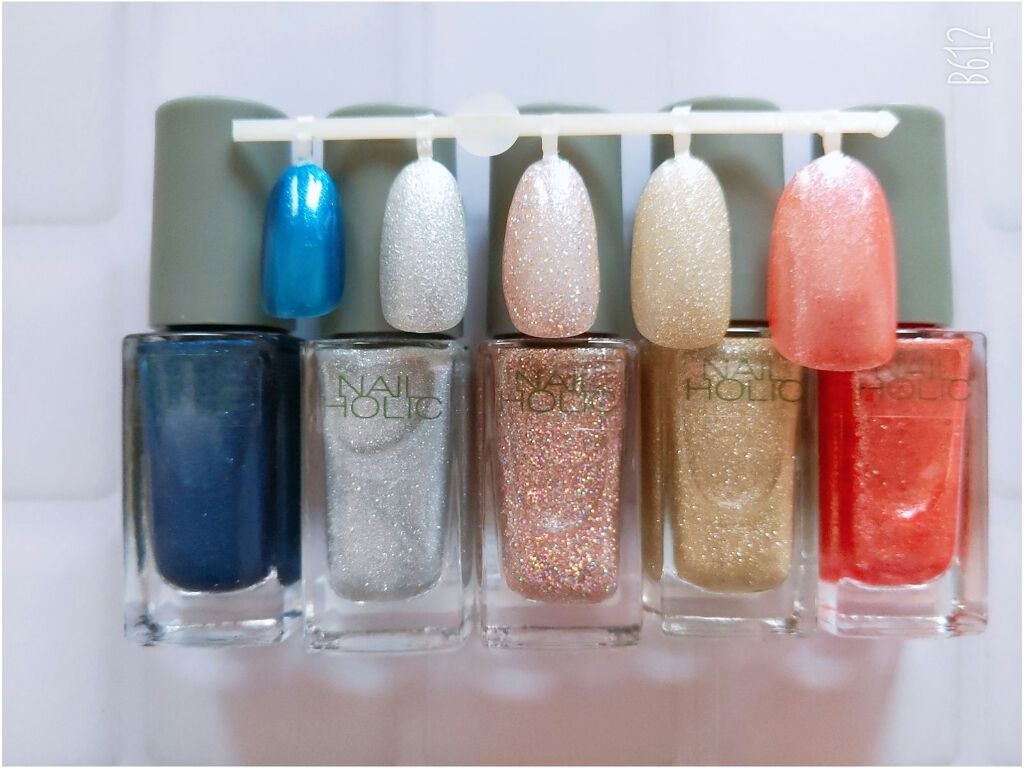 ネイルホリック リミテッドカラー Sparkle ornament/ネイルホリック/マニキュアを使ったクチコミ(4枚目)