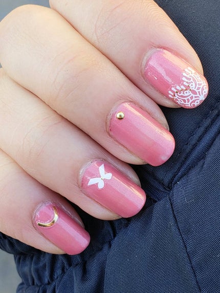 土木系おねいさん on LIPS 「週末ネイル(((o(*゚∀゚*)o)))ローズカラーのポリッシ..」(4枚目)