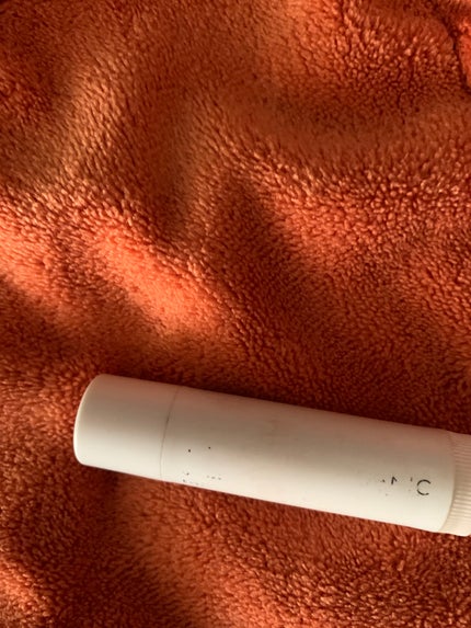 オーガニック認証 精油リップスティック スーパーポジティブ ライズ/THE PUBLIC ORGANIC/リップクリームを使ったクチコミ(1枚目)