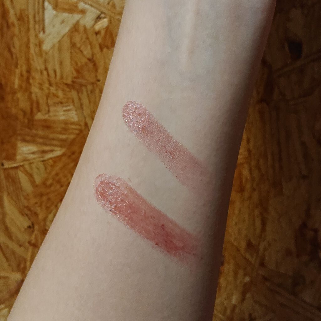 エクストラボリューム カラーマスカラ/Amplitude/マスカラを使ったクチコミ（2枚目）