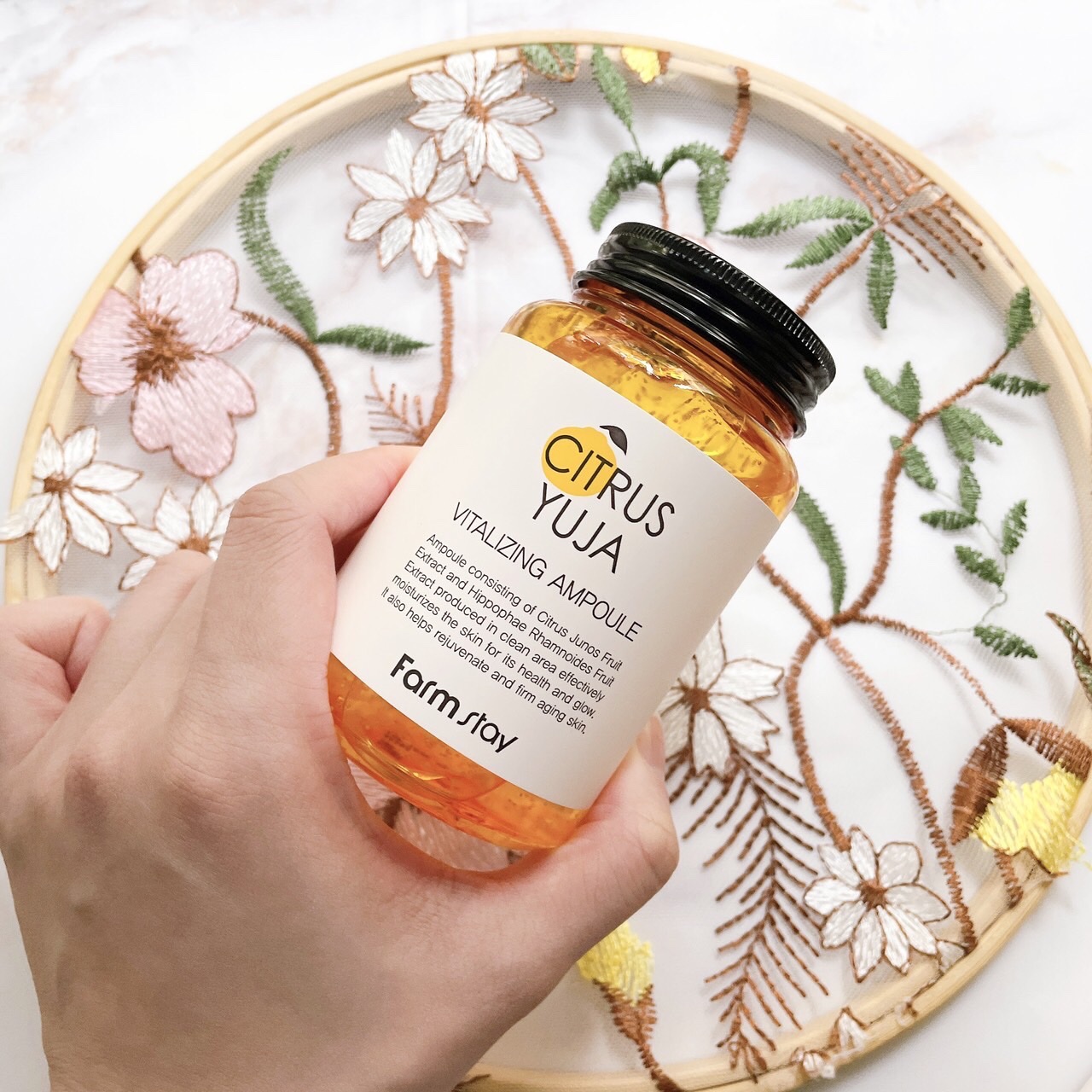 シトラスゆずバイタライジングアンプル/Farmstay/美容液を使ったクチコミ（2枚目）