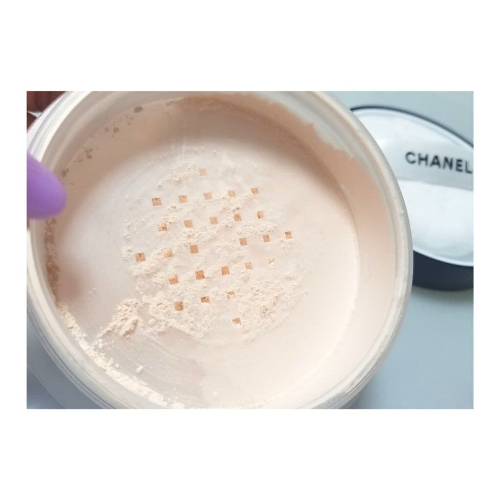 プードゥル ユニヴェルセル リーブル N/CHANEL/ルースパウダーを使ったクチコミ(2枚目)