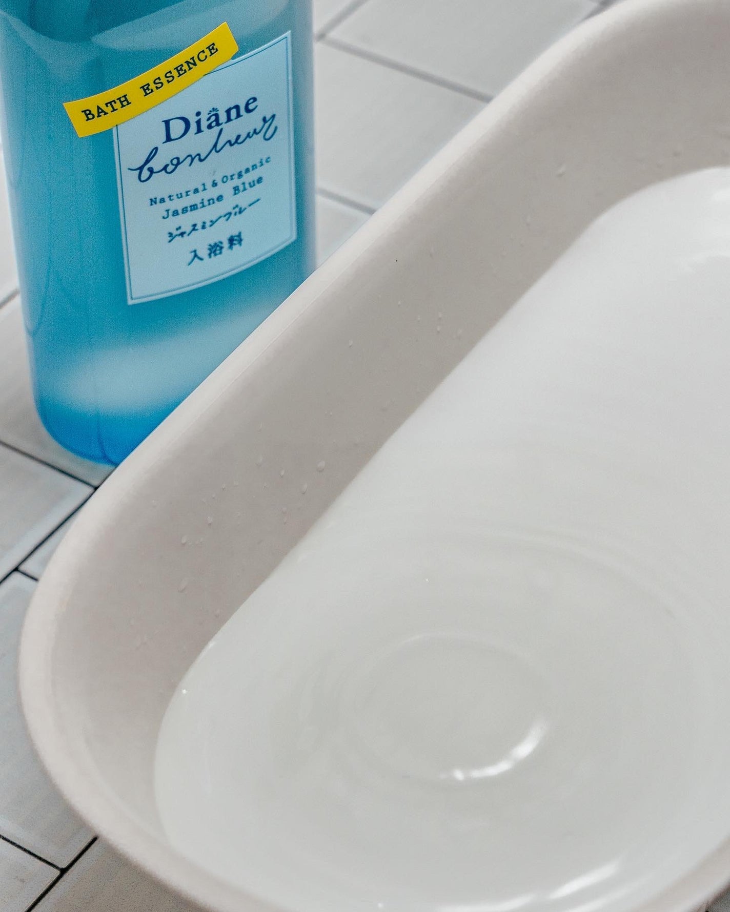 ボヌール バスエッセンス ジャスミンブルーの香り/ダイアン/保湿系入浴剤を使ったクチコミ(2枚目)