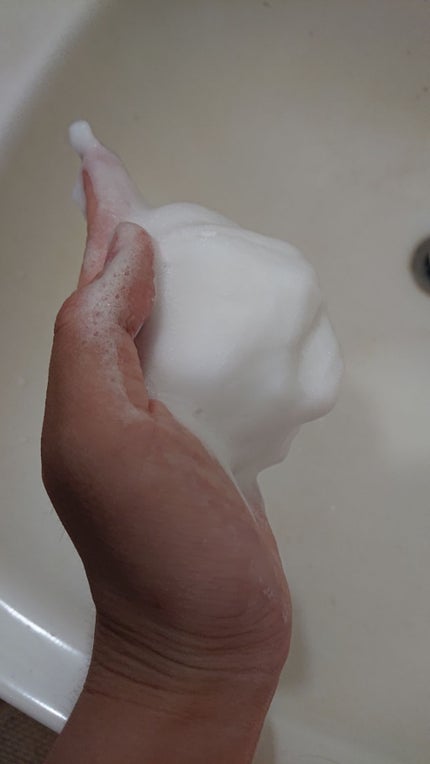 パーフェクトホイップ(旧)/SENKA(専科)/洗顔フォームを使ったクチコミ(4枚目)