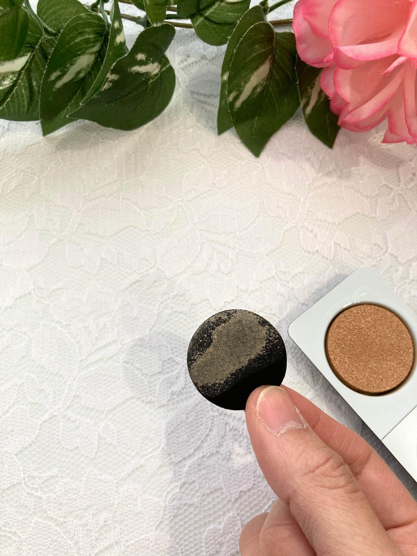 フローレス ルミエール ラディアンス パーフェクティング クッション/ローラ メルシエ/クッションファンデーションを使ったクチコミ(2枚目)