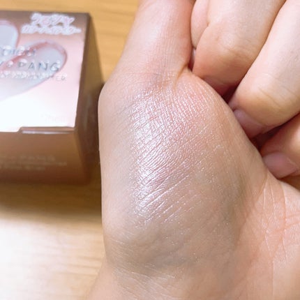 ジューシーパン グロッシージェリーハイライター 2 ピンクシェル/A’pieu/クリームハイライトを使ったクチコミ(2枚目)