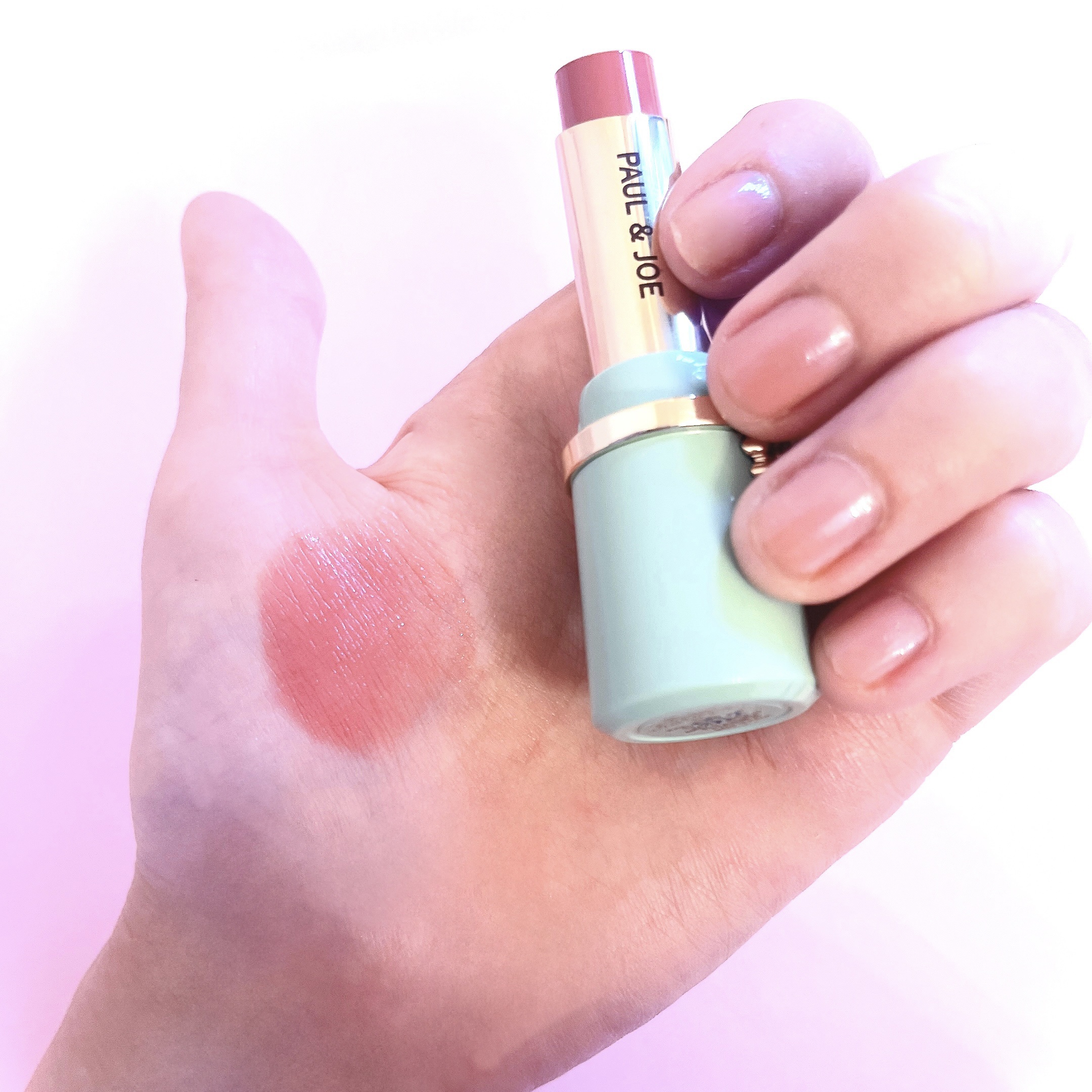 リップスティック 22 ストリートスナップ/PAUL & JOE BEAUTE/口紅を使ったクチコミ（3枚目）